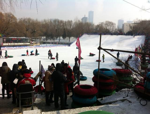 沈陽雪上嘉年華正式開幕，河北迪特加油助威